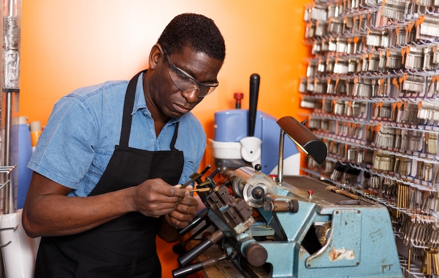 Locksmith cost or price for cutting keys in Jamaica